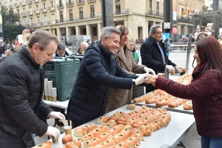 Festividad de San Valero con 20.000 raciones de roscón, música, jornada de puertas abiertas y actividades infantiles