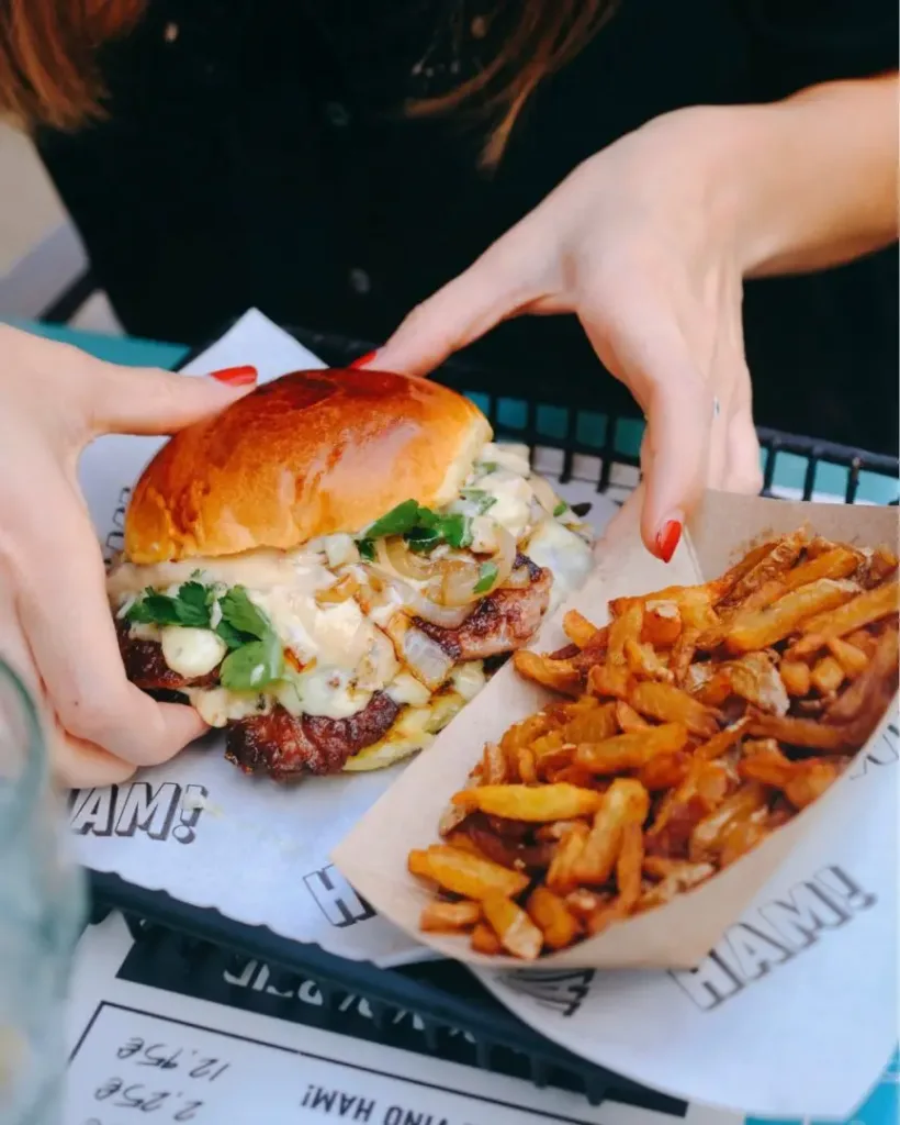 Bebida gratis en HAM! FRESH BURGER para celebrar su cuarto aniversario